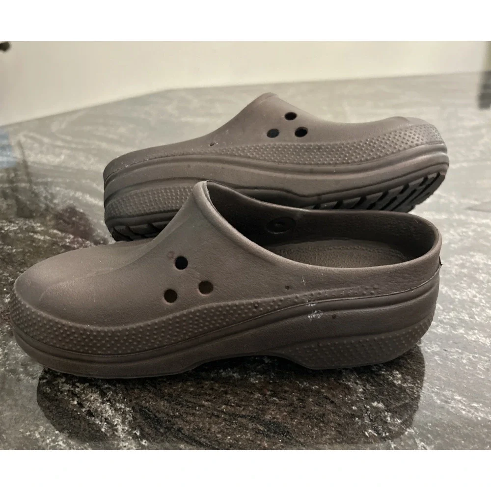 CROCS Shoes Slip On Clog Kids Sz J1 Brown Casual Sandal Rubber